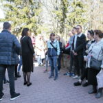 Manifestacja uczniów przed Zespołem Szkół Przemysłu Spożywczego / Marzena Mąkosa / Radio Kielce