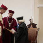 Profesor Wiktoria Śliwowska doktorem honoris causa UJK / Marzena Mąkosa / Radio Kielce