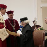 Profesor Wiktoria Śliwowska doktorem honoris causa UJK / Marzena Mąkosa / Radio Kielce