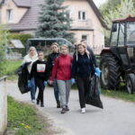 Sprzątanie Bobrzy / Marzena Mąkosa / Radio Kielce