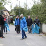 Sprzątanie Bobrzy / Marzena Mąkosa / Radio Kielce