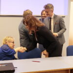 Podpisanie umów na realizację przez organizacje pozarządowe działań z zakresu pomocy społecznej / Marzena Mąkosa / Radio Kielce