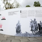 Wystawa planszowa IPN "Powstała by żyć" na placu Wolności / Marzena Mąkosa / Radio Kielce