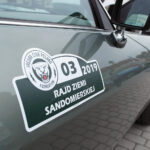 Opatów. Rajd Ziemi Sandomierskiej. Jaguary na Rynku / Emilia Sitarska / Radio Kielce