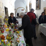 Wąchock. Jarmark wielkanocny w klasztorze ojców cystersów / Anna Głąb / Radio Kielce