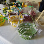 Wąchock. Jarmark wielkanocny w klasztorze ojców cystersów / Anna Głąb / Radio Kielce