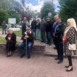 Klimontów. Pikieta ws. obwodnicy / Grażyna Szlęzak - Wójcik / Radio Kielce