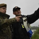 Wojska Obrony Terytorialnej uszczelniają i podnoszą wały przeciwpowodziowe wzdłuż Wisły / 10. Świętokrzyska Brygada Obrony Terytorialnej