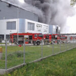 Dębska Wola. Pożar w zakładach „Termetal” / Marta Gajda / Radio Kielce