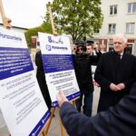 Spotkanie wicepremiera Jarosława Gowina i posła Michała Cieślaka z kielczanami / Jarosław Kubalski / Radio Kielce