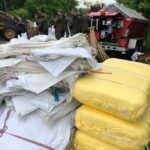 Wojska Obrony Terytorialnej uszczelniają i podnoszą wały przeciwpowodziowe wzdłuż Wisły / Grażyna Szlęzak-Wójcik / Radio Kielce