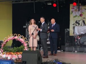 XXXII Wojewódzkie Święto Kwitnącej Jabloni / Grażyna-Szlęzak-Wójcik / Radio Kielce