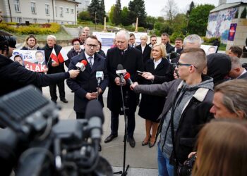 Spotkanie wicepremiera Jarosława Gowina i posła Michała Cieślaka z kielczanami / Jarosław Kubalski / Radio Kielce