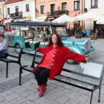 Sandomierz. Festiwal Filmów - Spotkań Niezwykłych. Odsłonięcie ławeczek Anny Dymnej i Janusza Kondratiuka. Na zdjęciu: Anna Dymna / Stanisław Blinstrub / Radio Kielce