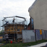 Busko-Zdrój. Budowa dzwonnicy przy kościele św. Brata Alberta / Marta Gajda / Radio Kielce