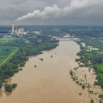 Wisła w okolicy Elektrowni Połaniec / Sławek Rakowski / Powiat Staszowski z Drona