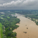 Wisła w okolicy Elektrowni Połaniec / Sławek Rakowski / Powiat Staszowski z Drona