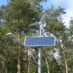 Droga wojewódzka 755. Odcinek Ćmielów - Ożarów. Przejścia dla pieszych z niedziałającymi lampami / Emilia Sitarska / Radio Kielce