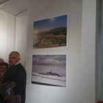 „To tu. Moje Świętokrzyskie”. Wystawa prac Tomasza Batora i Pawła Jagiełło w OMPiO / Dorota Klusek / Radio Kielce