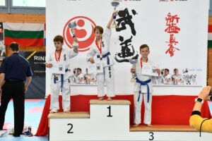 Turniej Swiss Open Juniors w szwajcarskiej miejscowości Stans / Klub Karate Morawica i Piekoszów