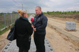 Tereny inwestycyjne. Burmistrz Jędrzejowa Marcin Piszczek z rozmowie z red. Ewą Pociejowską-Gawędą / Ewa Pociejowska-Gawęda / Radio Kielce