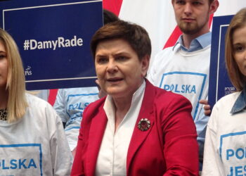 Spotkanie wicepremier Beaty Szydło z mieszkańcami / Anna Głąb / Radio Kielce