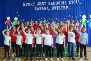Otwarcie boiska wielofunkcyjnego przy Szkole Podstawowej / Anna Głąb / Radio Kielce