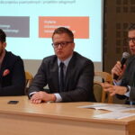 Spotkanie dla przedsiębiorców oraz samorządowców dotyczące Polskiej Strefy Inwestycji oraz możliwości uzyskania zwolnienia w podatku dochodowym w ramach jej funkcjonowania / Ewa Pociejowska-Gawęda / Radio Kielce