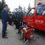 Mójcza. Przekazanie sprzętu Ochotniczej Straży Pożarnej / Wiktor Dziarmaga / Radio Kielce