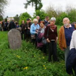 Wycieczka śladami Gustawa Herlinga-Grudzińskiego / Dorota Klusek / Radio Kielce