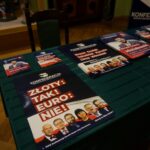 Kielce. Spotkanie członków Konfederacji KORWiN Braun Liroy Narodowcy z mieszkańcami / Michał Kita / Radio Kielce