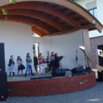 Muzyczny piknik w "Kuźnicy" z okazji 15. rocznicy wstąpienia Polski do Unii Europejskiej / Anna Głąb / Radio Kielce