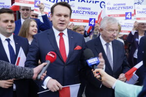 Na zdjęciu (od lewej): Dominik Tarczyński - kandydat PiS do Parlamentu Europejskiego i Krzysztof Lipiec - poseł PiS / Piotr Kwaśniewski / Radio Kielce