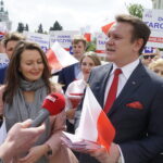 Na zdjęciu (od lewej): Agnieszka Migoń i Dominik Tarczyński - kandydat PiS do Parlamentu Europejskiego / Piotr Kwaśniewski / Radio Kielce