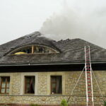 Pożar budynku "Lipowy Dwór" w Kompleksie Świętokrzyska Polana / Karol Żak / Radio Kielce
