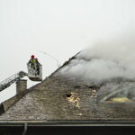 Pożar budynku "Lipowy Dwór" w Kompleksie Świętokrzyska Polana / Karol Żak / Radio Kielce