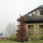 Pożar budynku "Lipowy Dwór" w Kompleksie Świętokrzyska Polana / Karol Żak / Radio Kielce