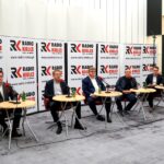 Studio Polityczne. Na zdjęciu (od lewej): Dominik Tarczyński – PiS, Eligiusz Mich – PO, Bernard Antos – PSL, Paweł Kukiz – Szczuciński – Kukiz’15 i Piotr Kopacz – Nowoczesna / Karol Żak / Radio Kielce