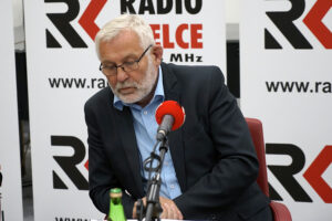 Studio Polityczne Radia Kielce. Na zdjęciu Lucjan Pietrzczyk, Platforma Obywatelska / Aneta Cielibała-Gil / Radio Kielce