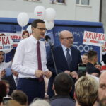 Na zdjęciu (od lewej): premier Mateusz Morawiecki i prof. Ryszard Legutko / Piotr Kwaśniewski / Radio Kielce