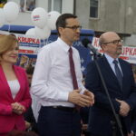 Na zdjęciu (od lewej): Anna Krupka - wiceminister sportu, premier Mateusz Morawiecki i prof. Ryszard Legutko / Piotr Kwaśniewski / Radio Kielce