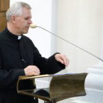 Sympozjum poświęcone dwustuleciu kasaty klasztoru na Świętym Krzyżu. O. Marian Puchała, superior klasztoru na Świętym Krzyżu / Piotr Kwaśniewski / Radio Kielce