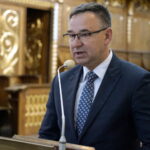 Sympozjum poświęcone dwustuleciu kasaty klasztoru na Świętym Krzyżu. Sławomir Kopacz - wójt gminy Bieliny / Piotr Kwaśniewski / Radio Kielce