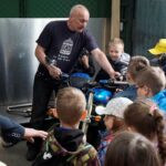 Kielce. Uczniowie Zespół Szkół Sióstr Nazaretanek z wizytą w MPK / Mateusz Kaczmarczyk / Radio Kielce