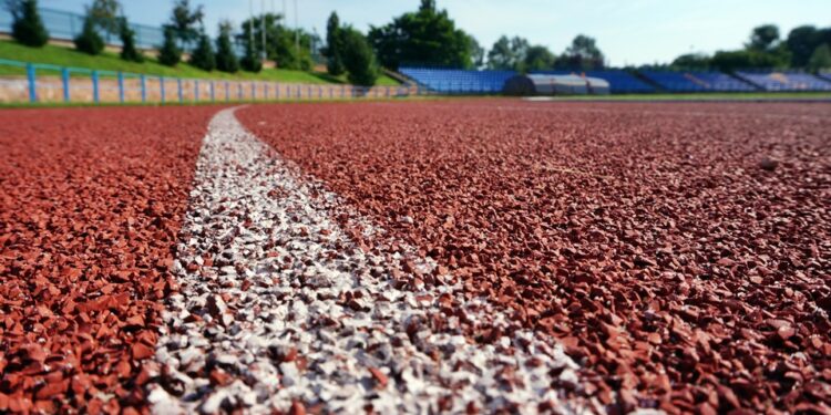 Świętokrzyskie na Fali - Bez Kofeiny - bieganie na stadionie lekkoatletycznym / Stanisław Blinstrub, Krzysztof Żoładek / Radio Kielce