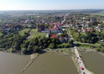 Zawichost. Rzeka Wisła. Widok na miasto / Jarosław Kubalski / Radio Kielce