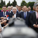 Konferencja PIS na placu Artystów podsumowująca kampanię oraz wyniki wyborów / Jarosław Kubalski / Radio Kielce