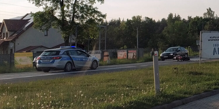 Morawica. Wypadek na drodze krajowej nr 73 Busko-Zdrój - Kielce / słuchacz
