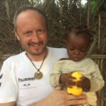 Scyzoryki wzdłuż Afryki / L. Pisarski, K. Skoczek, J. Słowak, Sz. Flak, W. Matejczuk