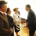 Wręczenie promes na zadania związane z usuwaniem klęsk żywiołowych / Jarosław Kubalski / Radio Kielce